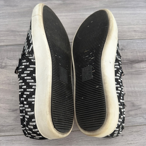 Naturalizer "Marianne" black white chevron weave slip on fabric sneakers 8 - Picture 9 of 10